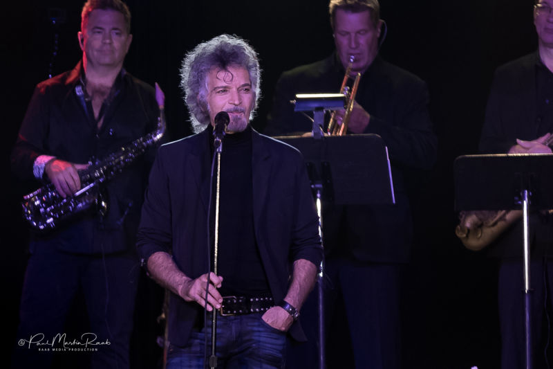 Gino Vannelli Concert